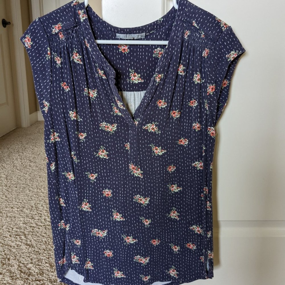 Daniel Rainn Rayli Split Neck Cap Sleeve Knit Top